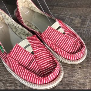 SANUKS!🐳🏄🏽‍♂️🏄🏻‍♀️🌊